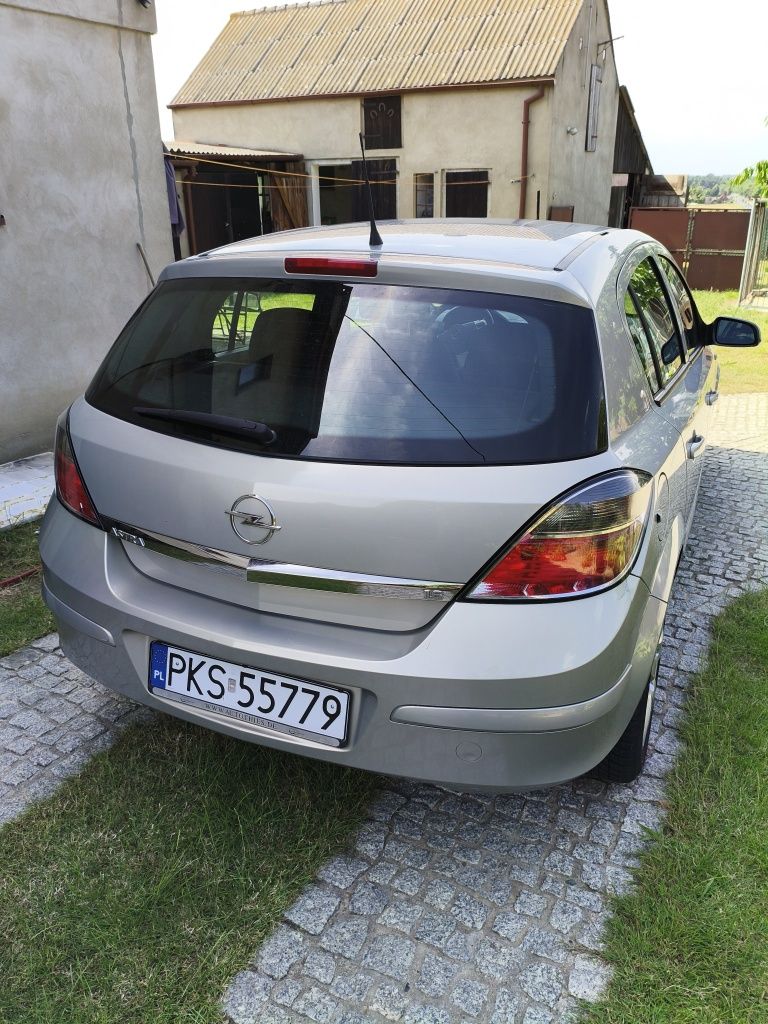 Opel Astra h LPG Webasto, klima, nowy rozrzad