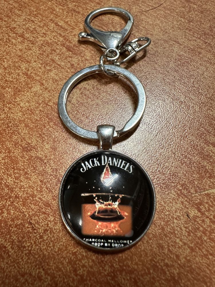 Brelok do kluczy jack daniels soczewka 8 wzorów nowe!