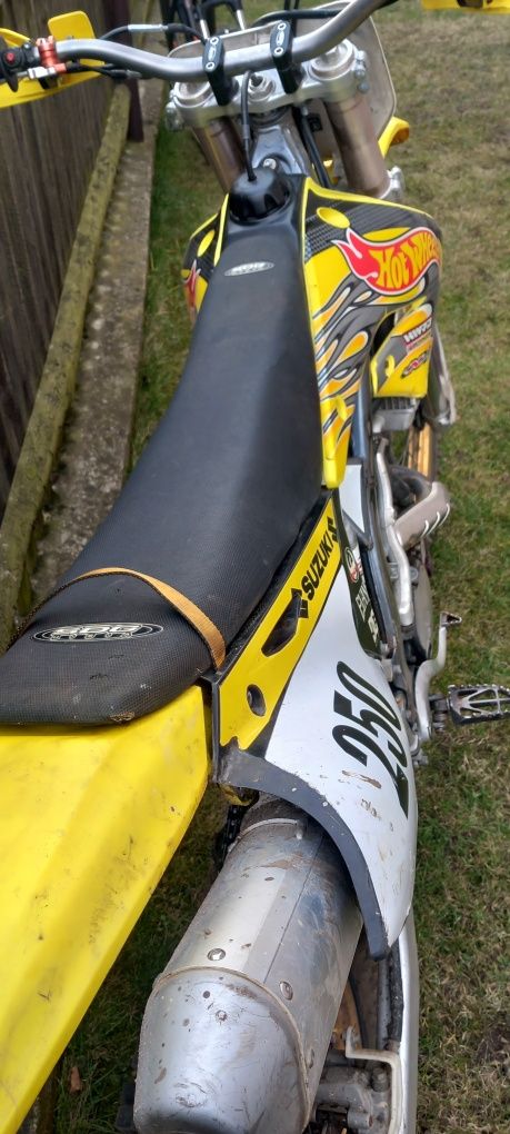 Cross suzuki rmz 250