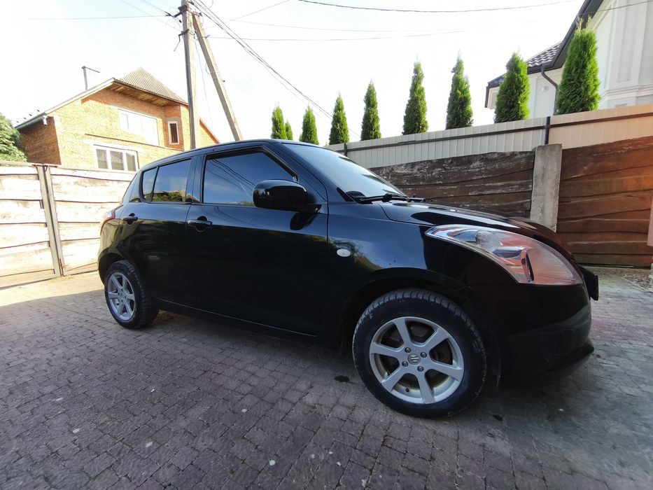 Продам авто Suzuki Swift 2013 IV покоління