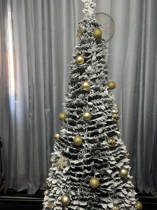 Árvore de Natal 180CM .