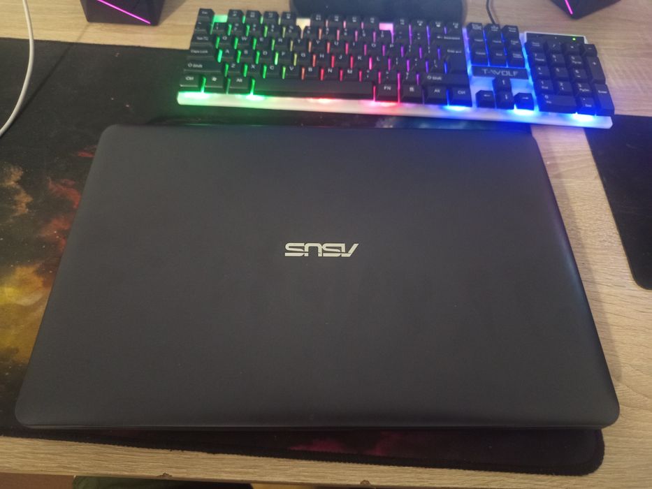 Witam sprzedam laptop