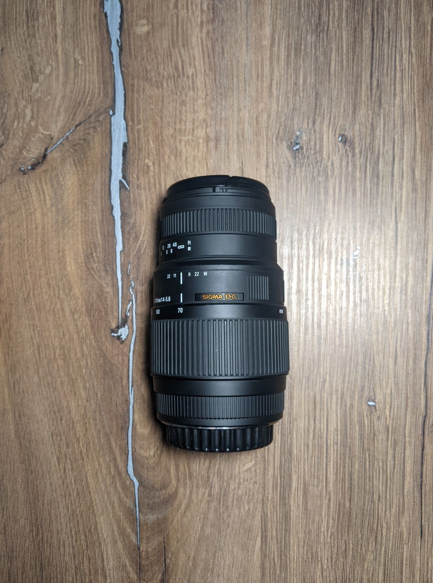 Телеоб'єктив Sigma 70-300mm f/4-5.6 DG Macro для камер Canon
