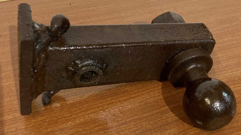 Engate de reboque antigo