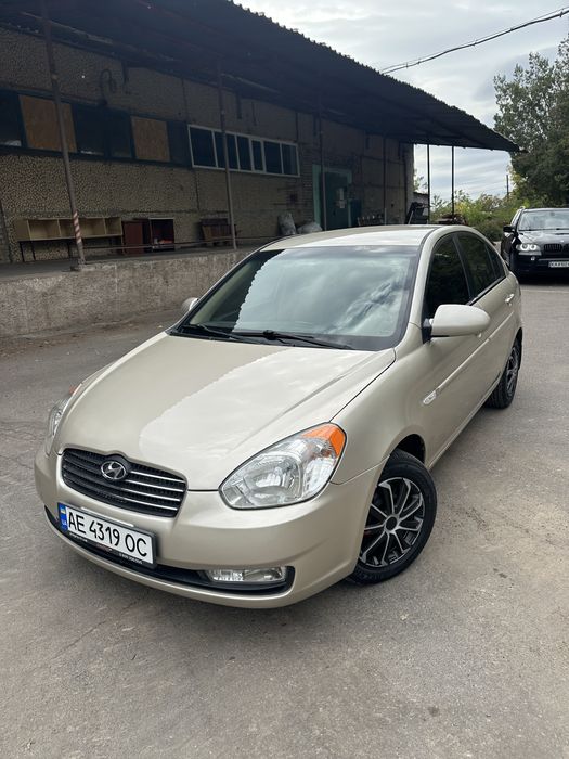 Hyundai Accent 1.6 Автомат газ