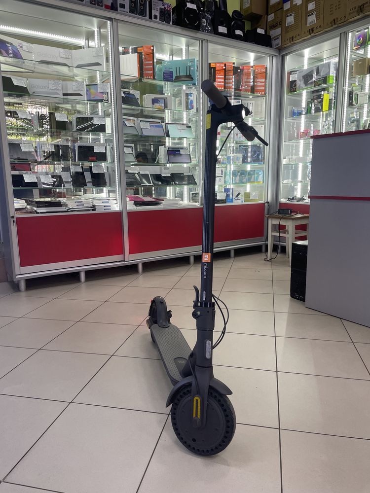 Xiaomi Mi Electric Scooter 1S Black