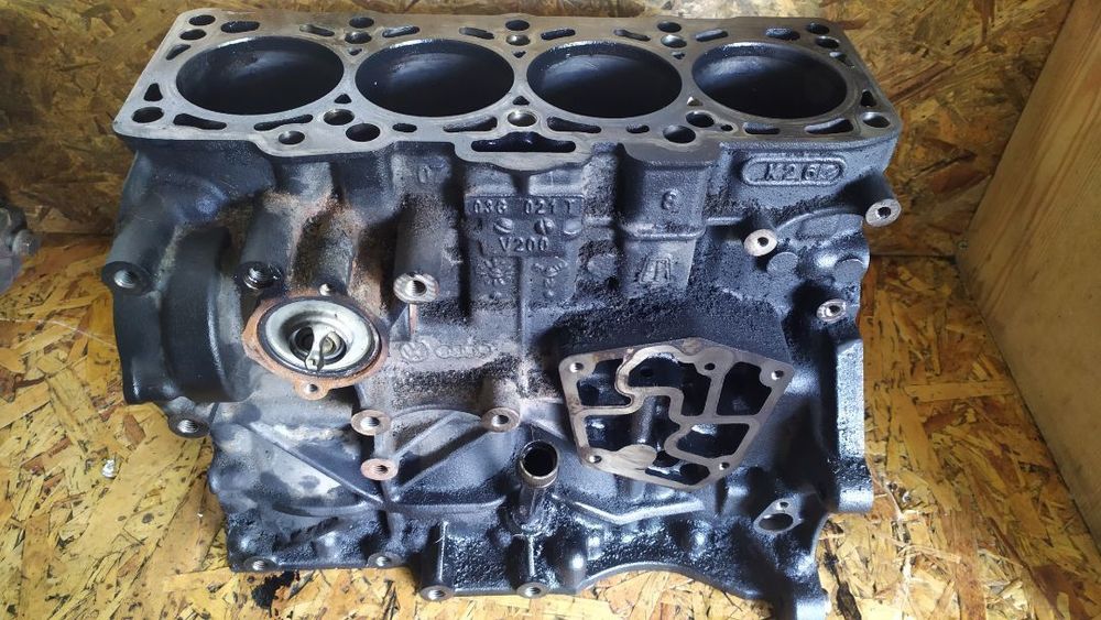 BLOCO DE MOTOR NÚ AUDI A4 2.0TDI 04-08 03G021T