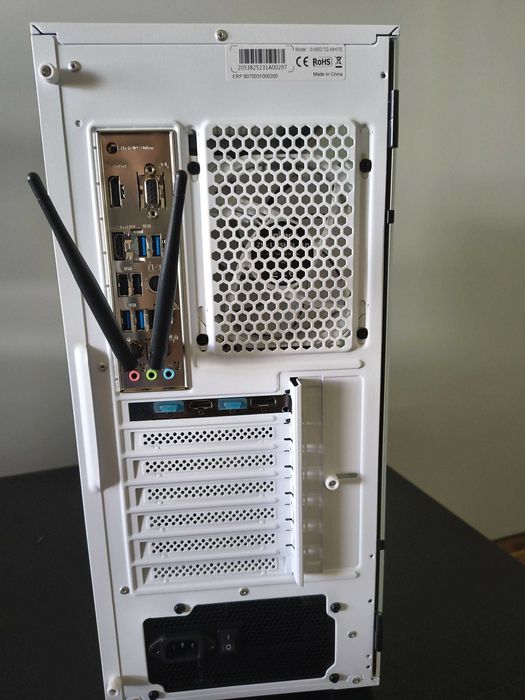 Komputer stacjonarny - RX 5700 XT, Ryzen 5 3600