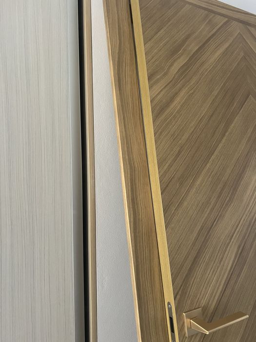 Drzwi 80 Prawe z oscieznicą bexprzylgowa Nowe