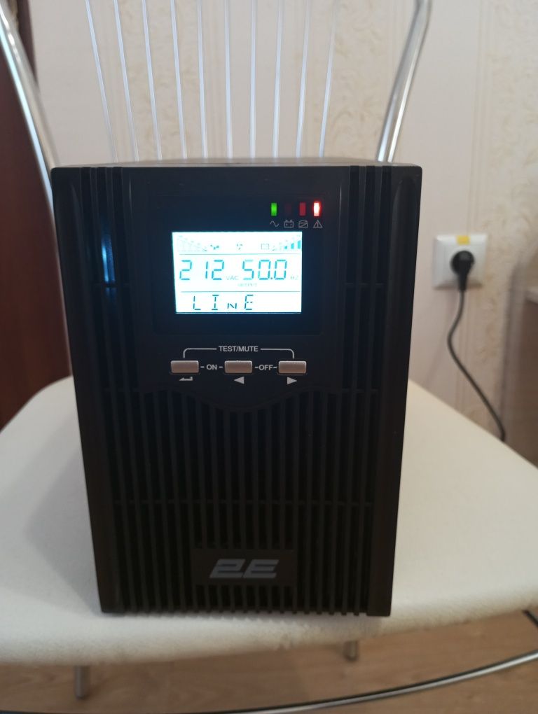 Стабілізатор напруги ДБЖ 2E-PS1000L 1000VA/800W