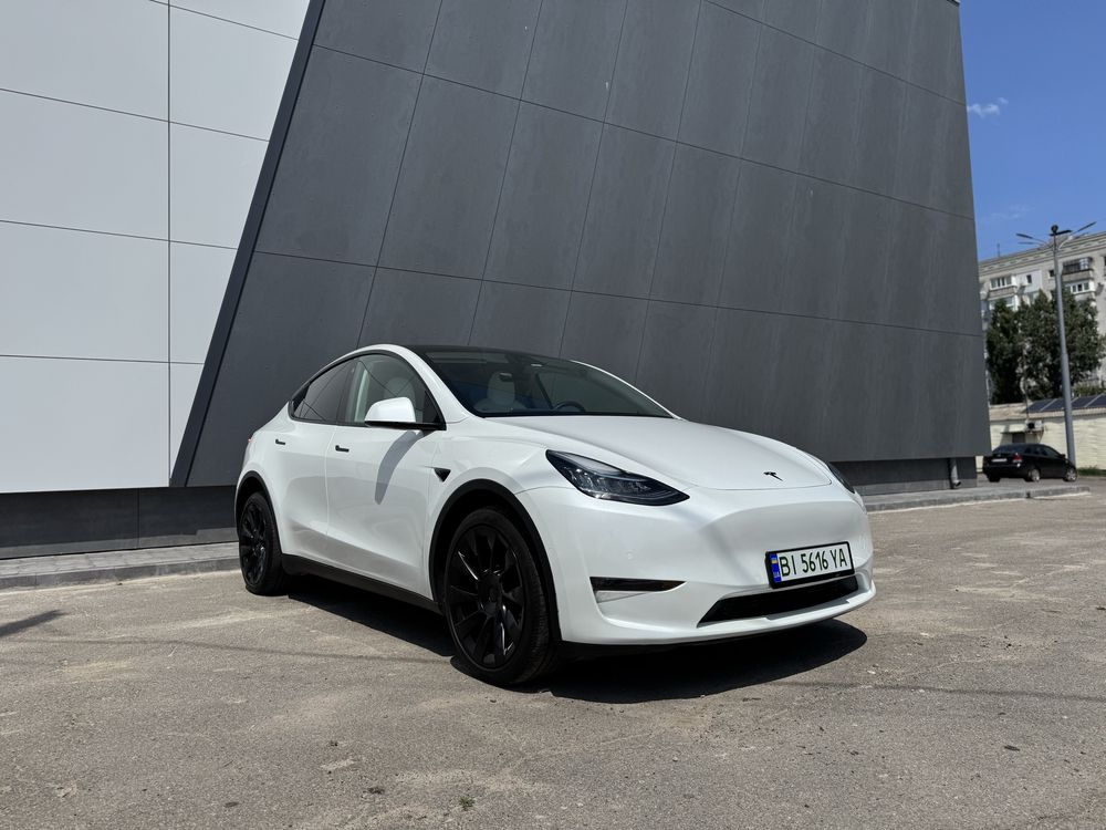 Tesla  Model  Y Longe Range 2022