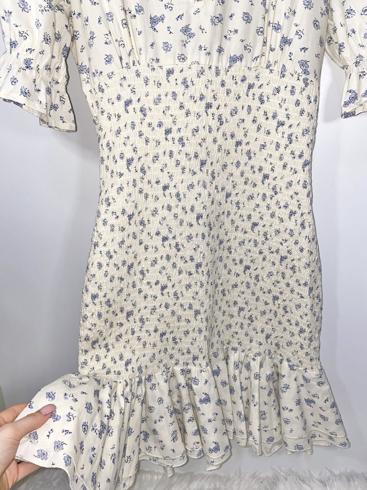 Біле плаття у квіточку, квітковий принт zara
