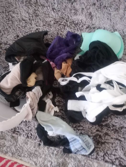 Damska bielizna majtki używane