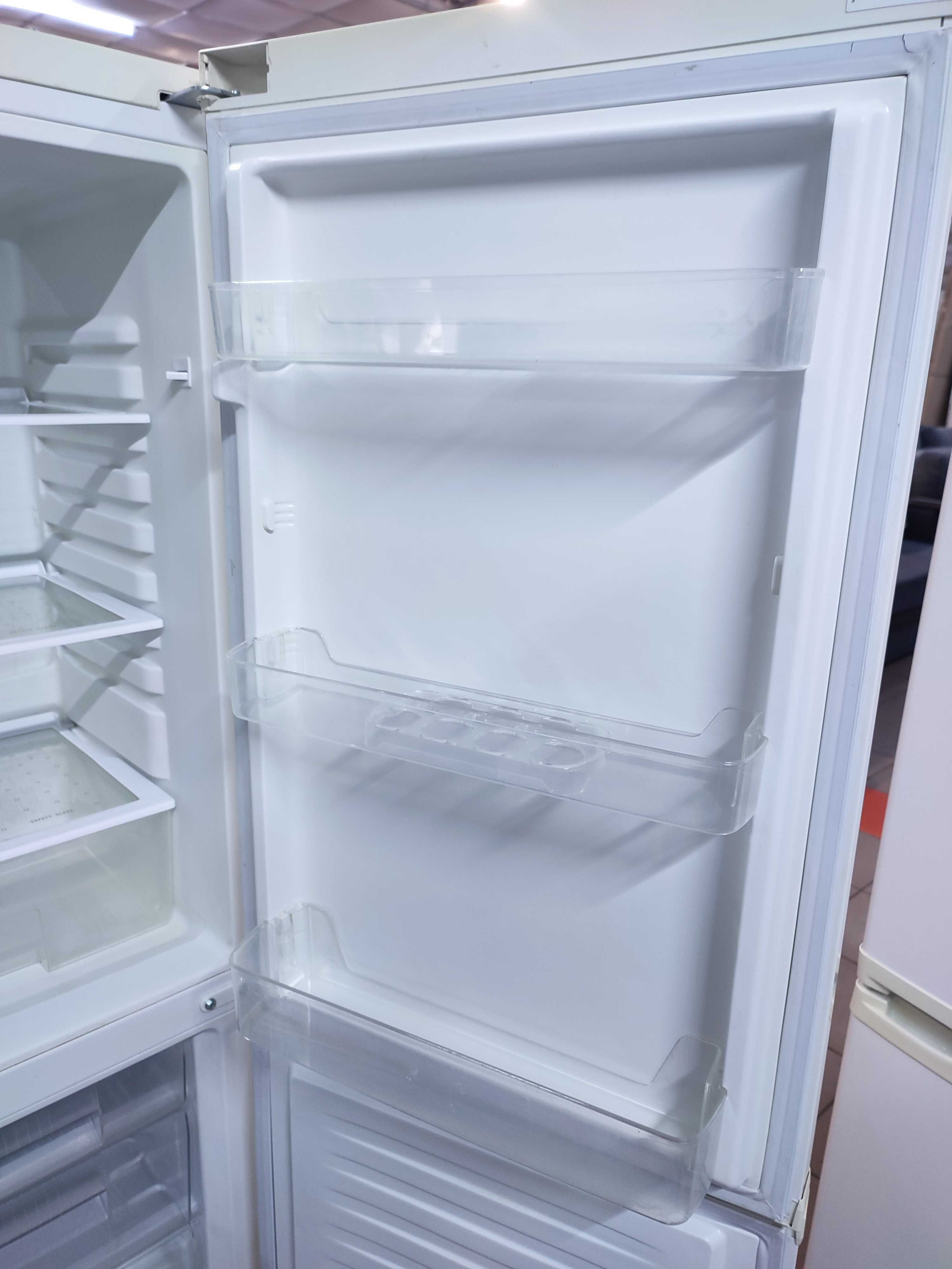 Двокамерний холодильник Delfa