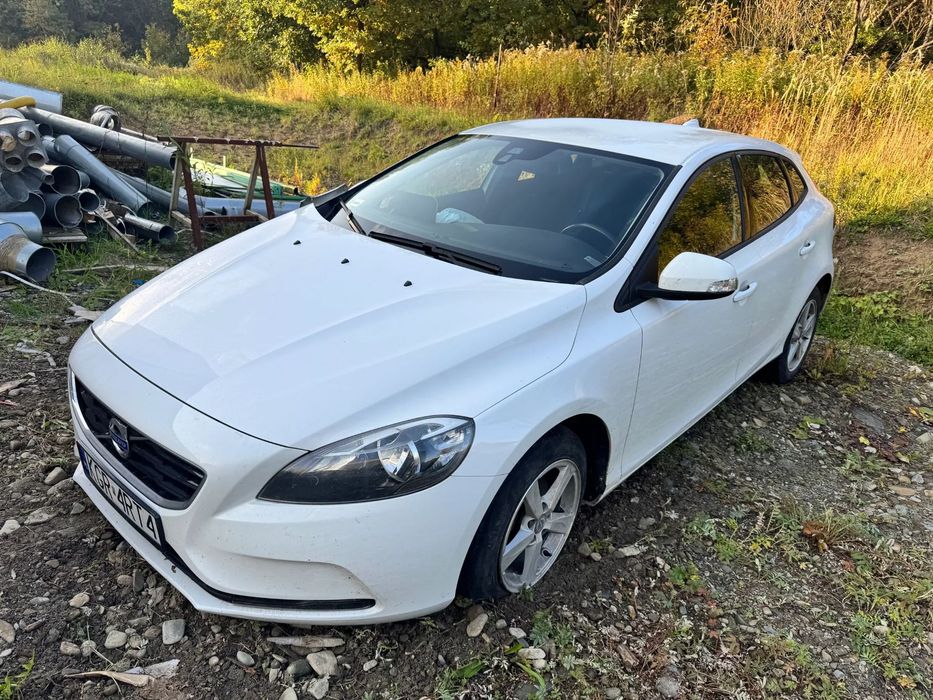 Volvo V40 Uszkodzony , prywatny właściciel, zarejestrowany w PL