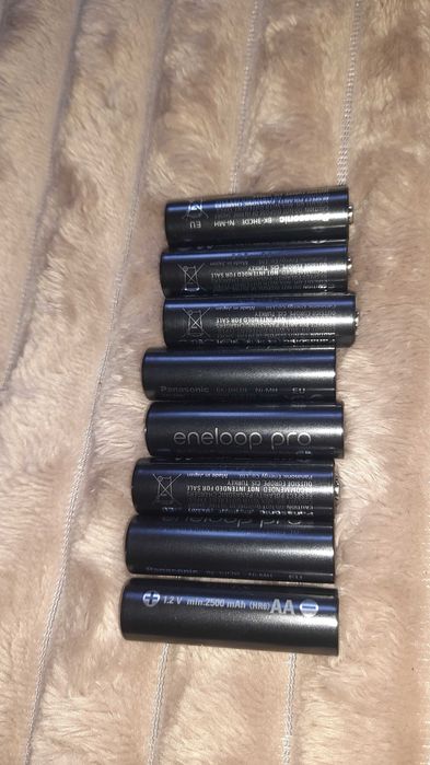 8szt ENELOOP PRO R6/AA 2500mAh Akumulatorki