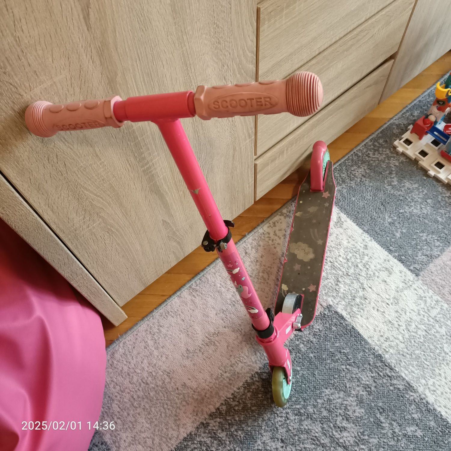 Hulajnoga dla dziewczynki 4- 7 lat