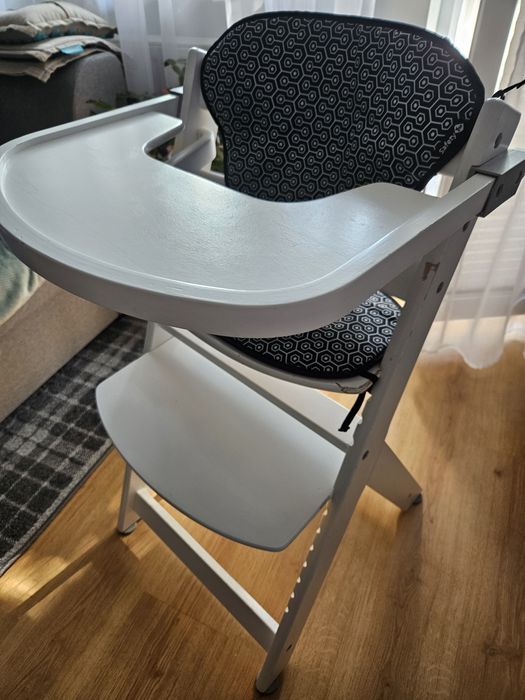 Krzesełko safety 1st Timba z pełnym wyposażeniem