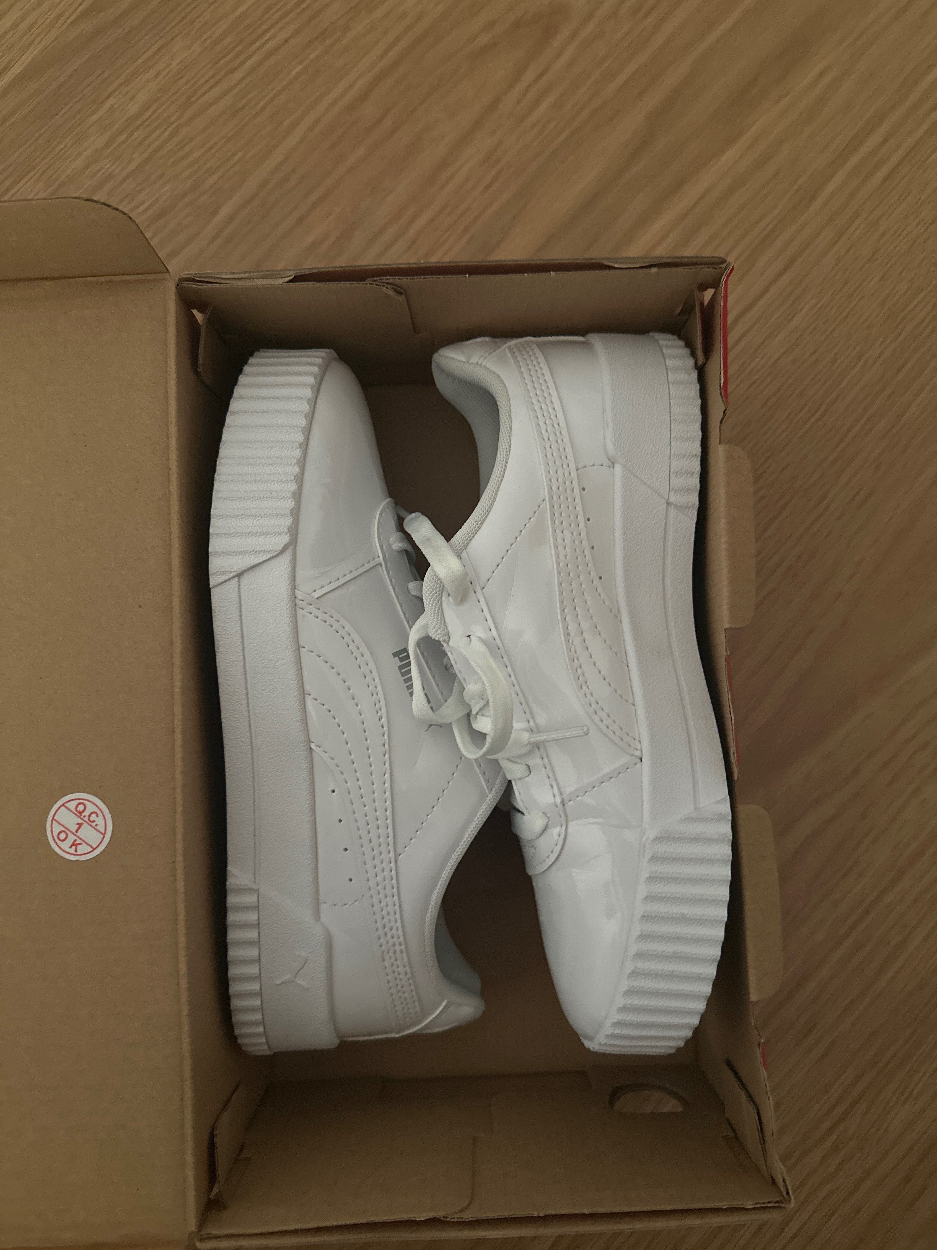 Ténis puma modelo Carina P 37,5