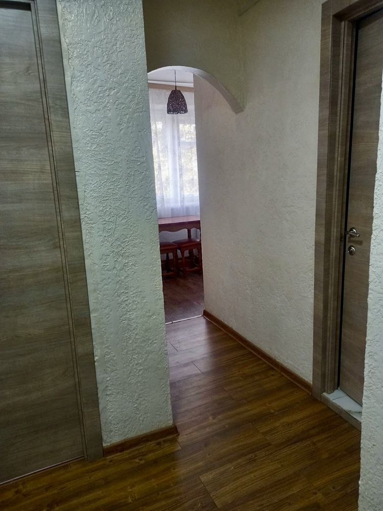 Продаж 3ох кімн. квартири (меблі залишаються)в р - оні Саксаганського