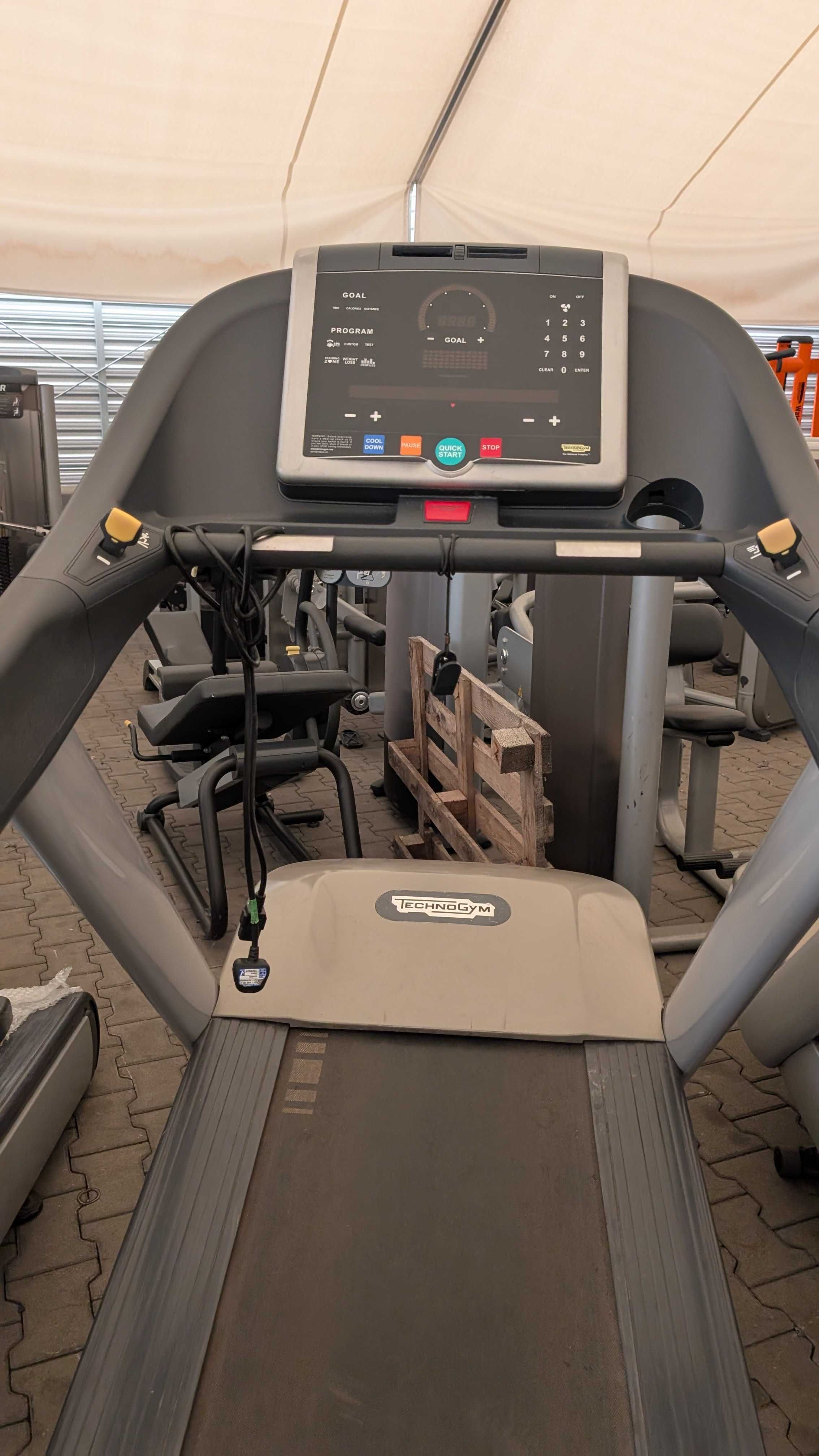 bieznia technogym run not 700 led cena wow 5200 netto