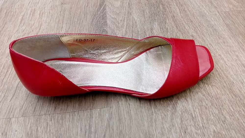 Женские яркие и оригинальные балетки Sempre, 36 р, кожа
