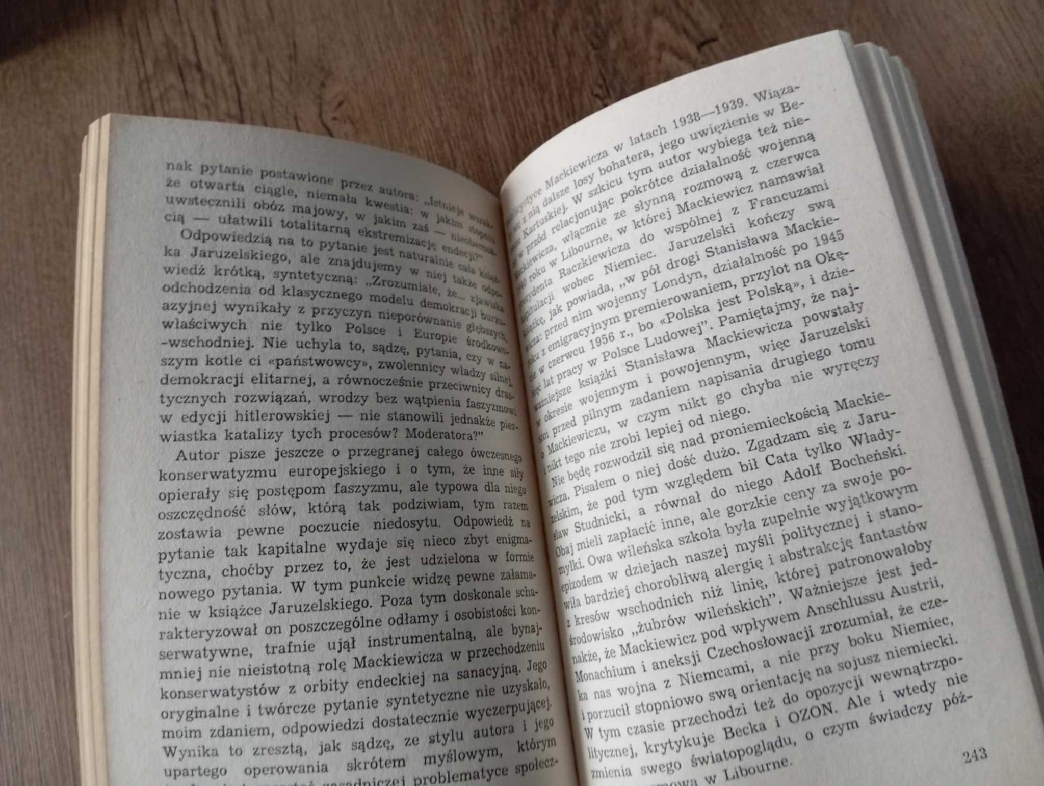 Polityka staje się historią -  Andrzej Micewski