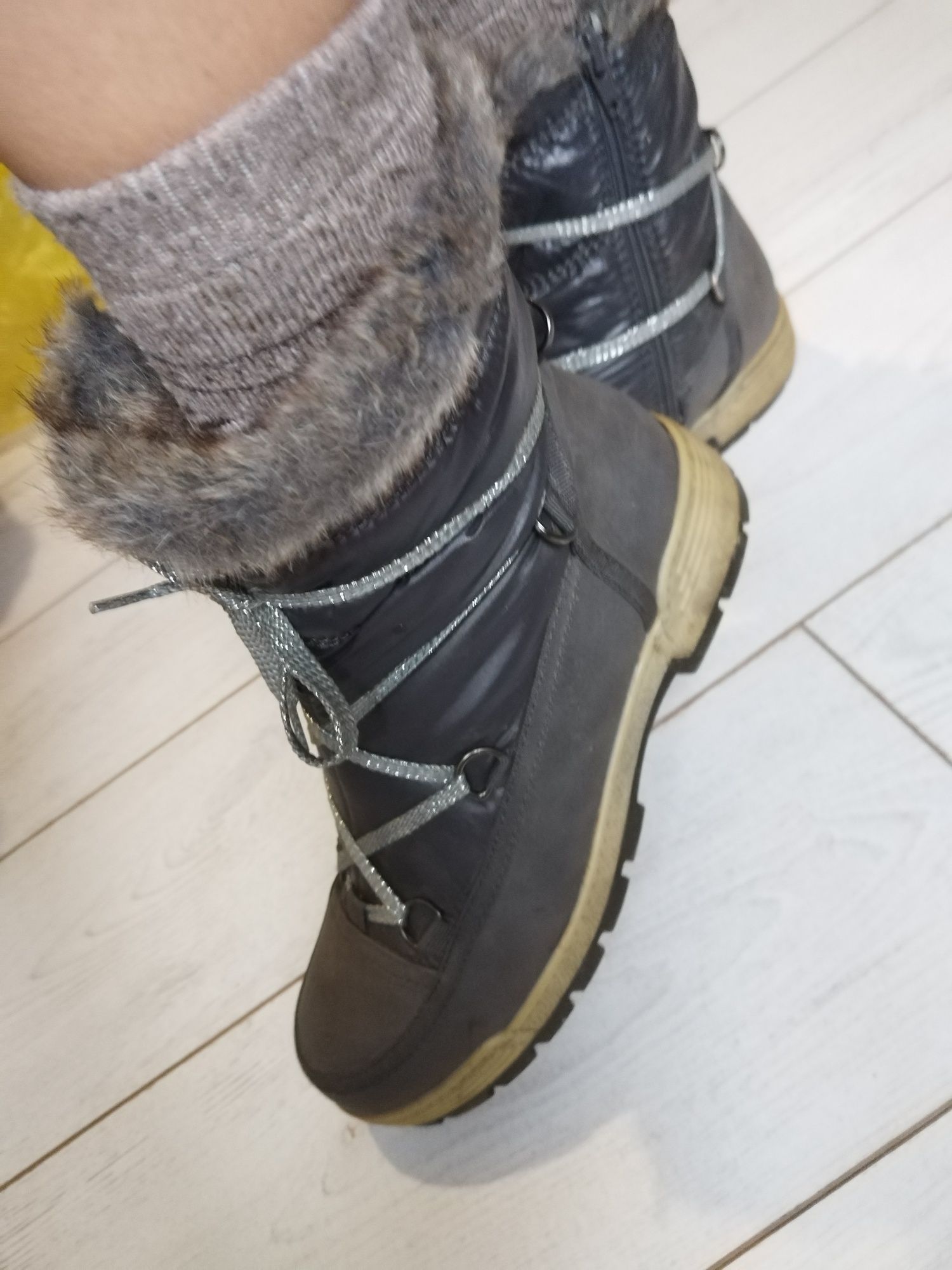 Дутіки, чоботи зимові фірмові