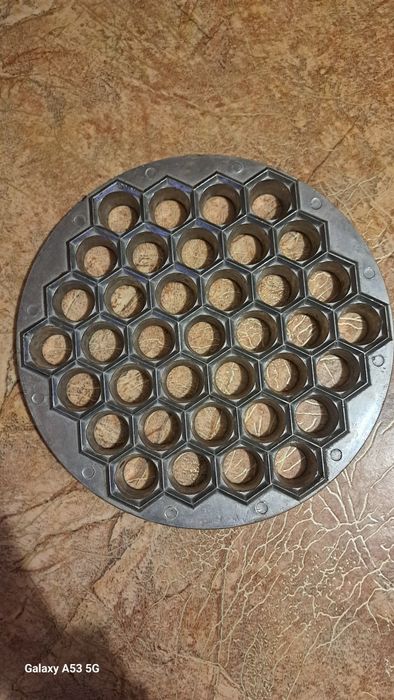 Продам пельменниці