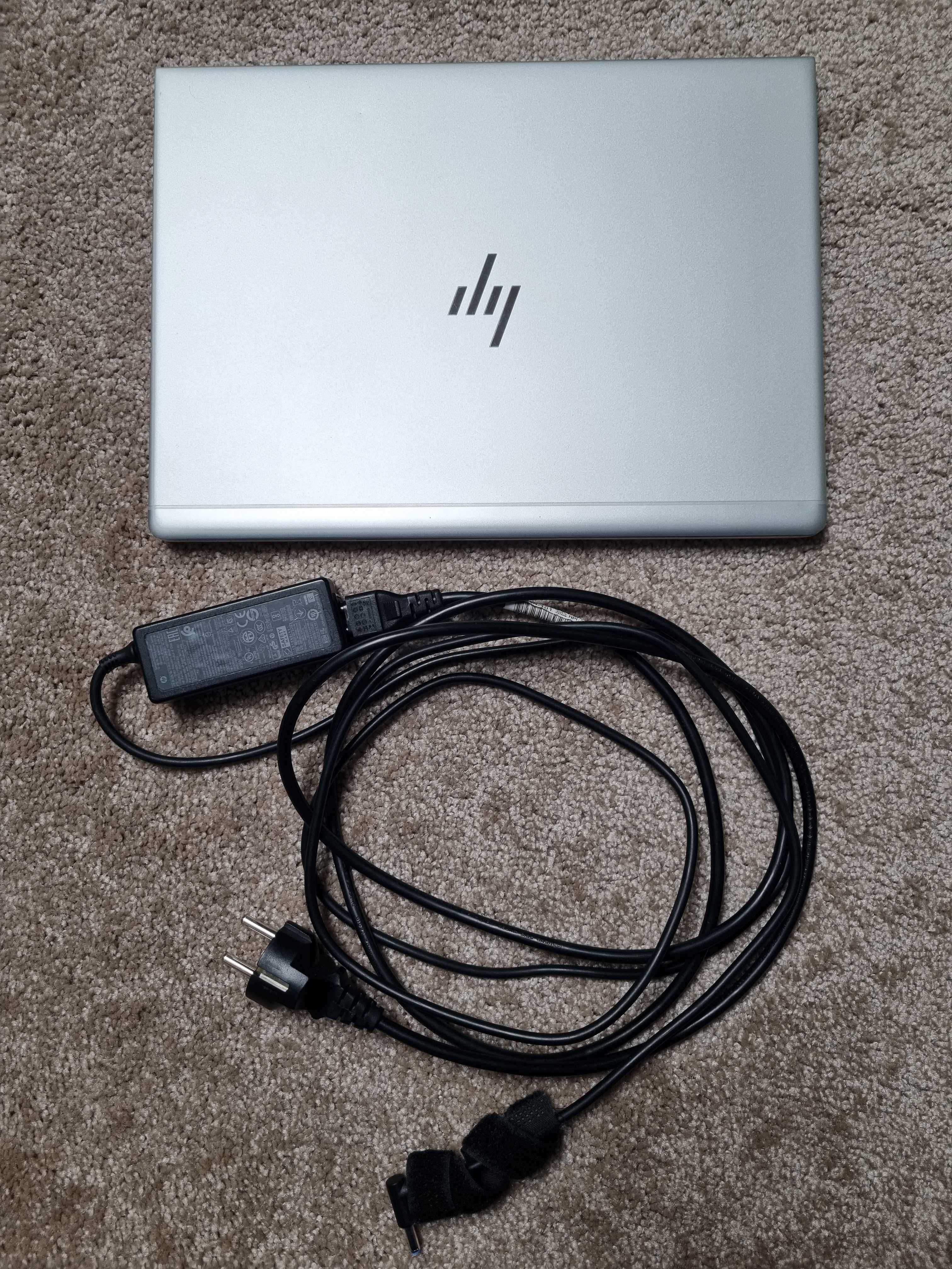 Laptop HP Elitebook 830 G5 13.3'' i5-8250u/8GB/256GB + stacja dokująca