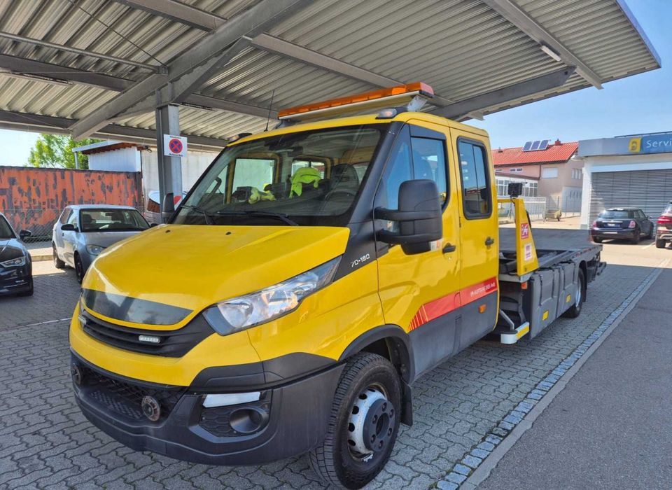 Iveco Daily 70C18 2017 Pomoc drogowa autolaweta brygadowa 7 osób 210KM