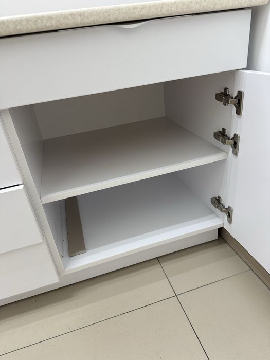 Кухня, комод, стерилізаційна