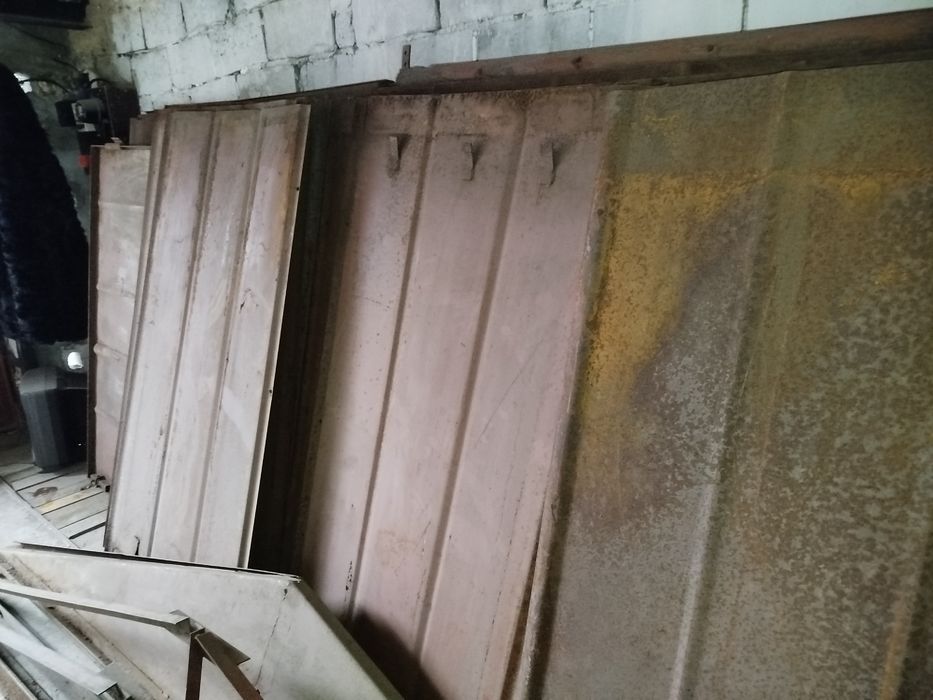 Продам залізний гараж