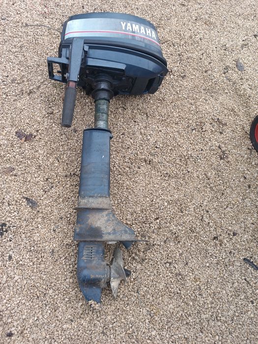 Silnik zaburtowy Yamaha 4