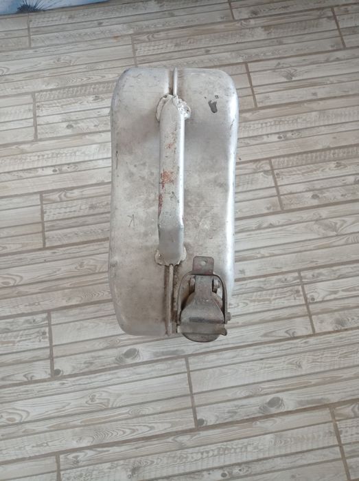 Продам канистру 20 литров алюминиевую