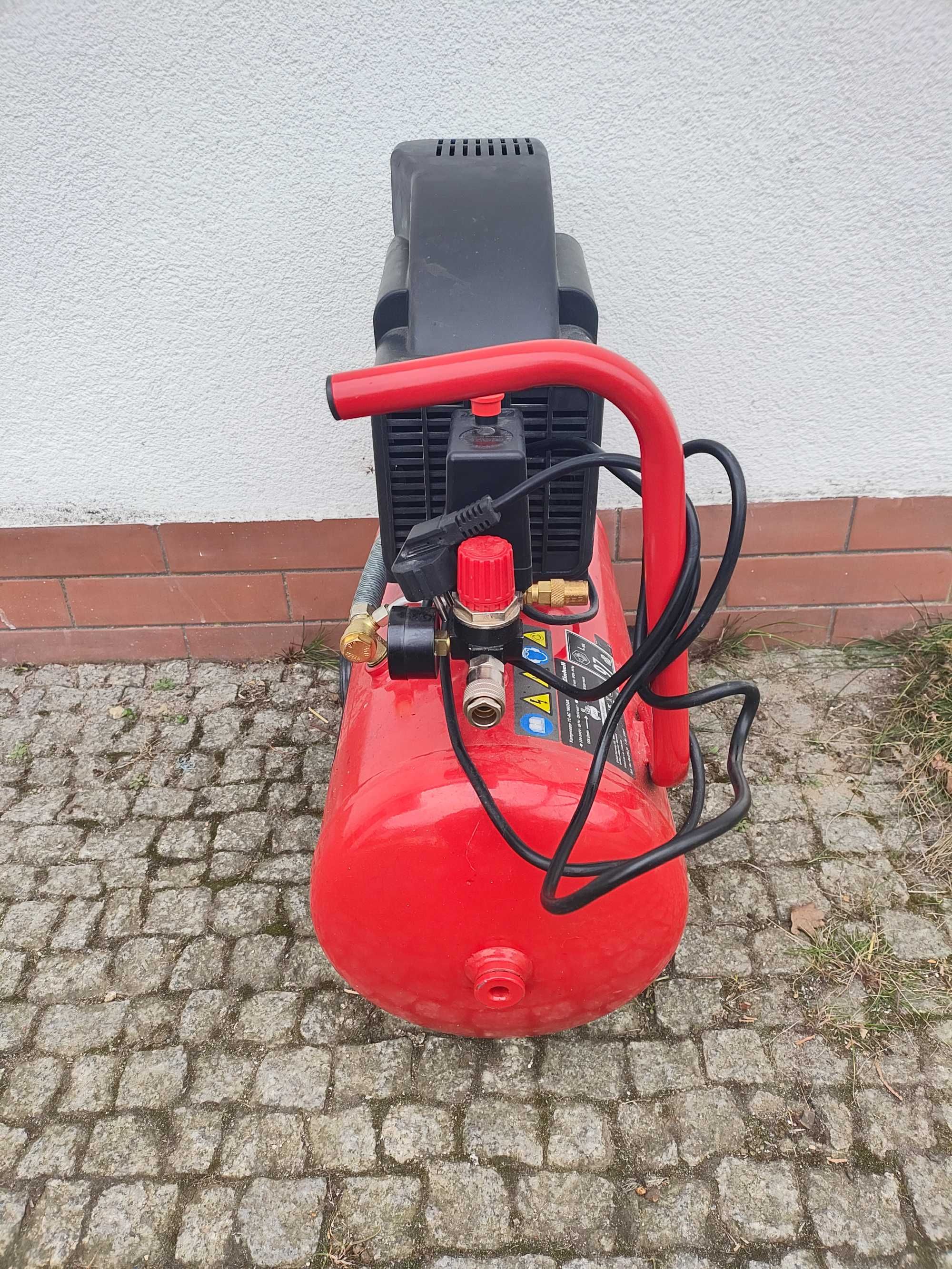 Kompresor olejowy Einhell TC AC 190/24/8.