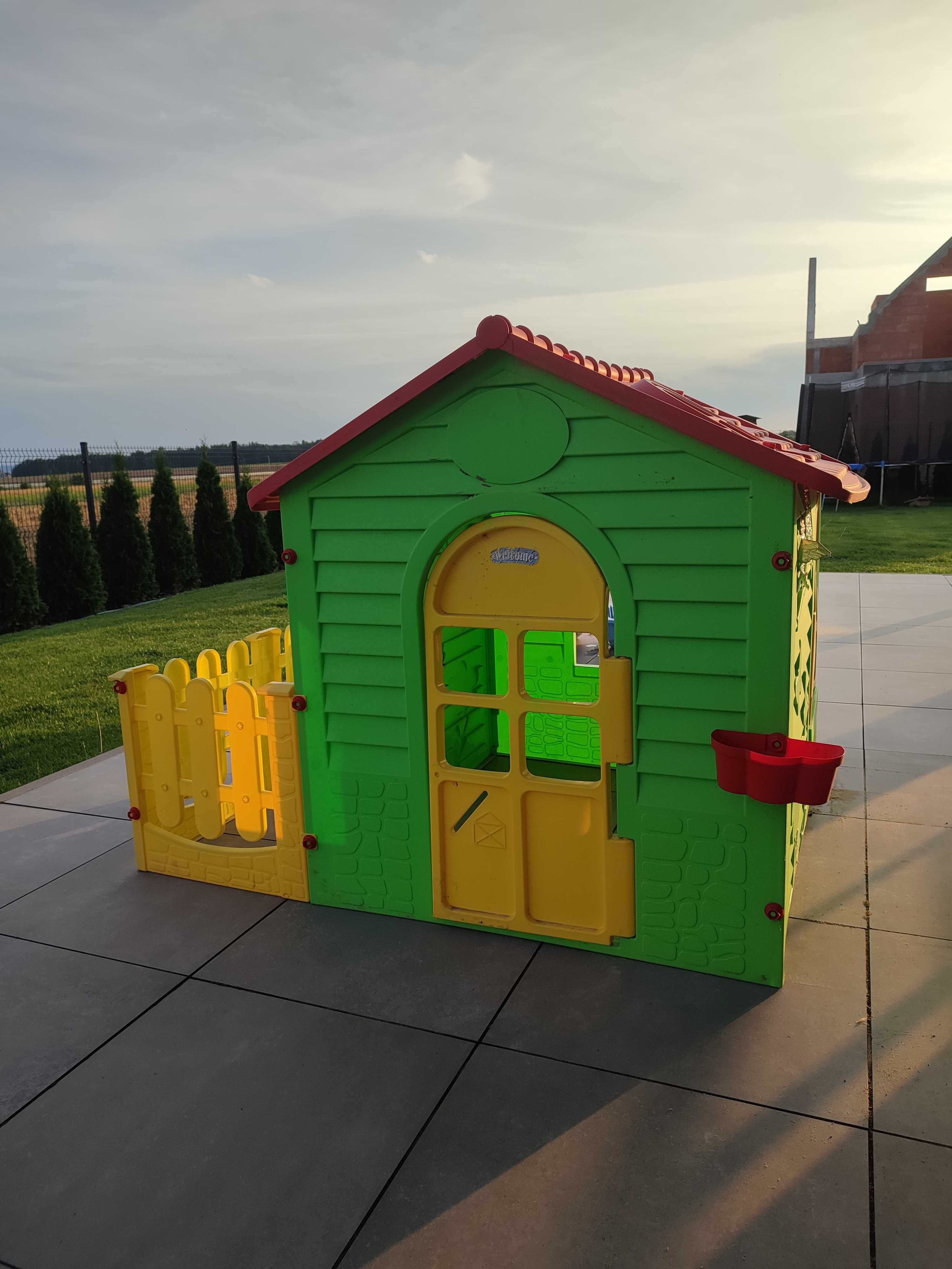 Domek pgrodowy plastikowy
