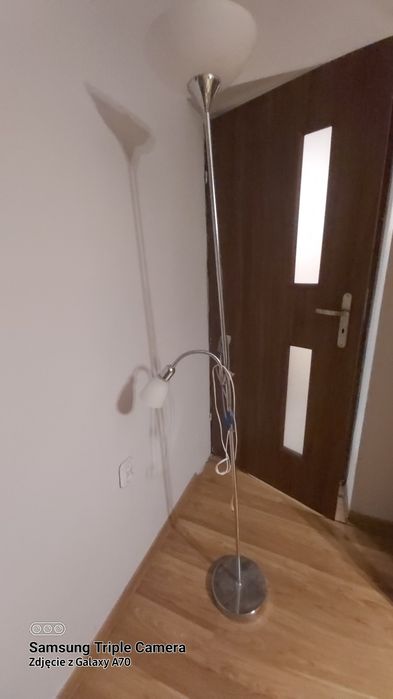 Lampa stojaca.  Cena 40 zl