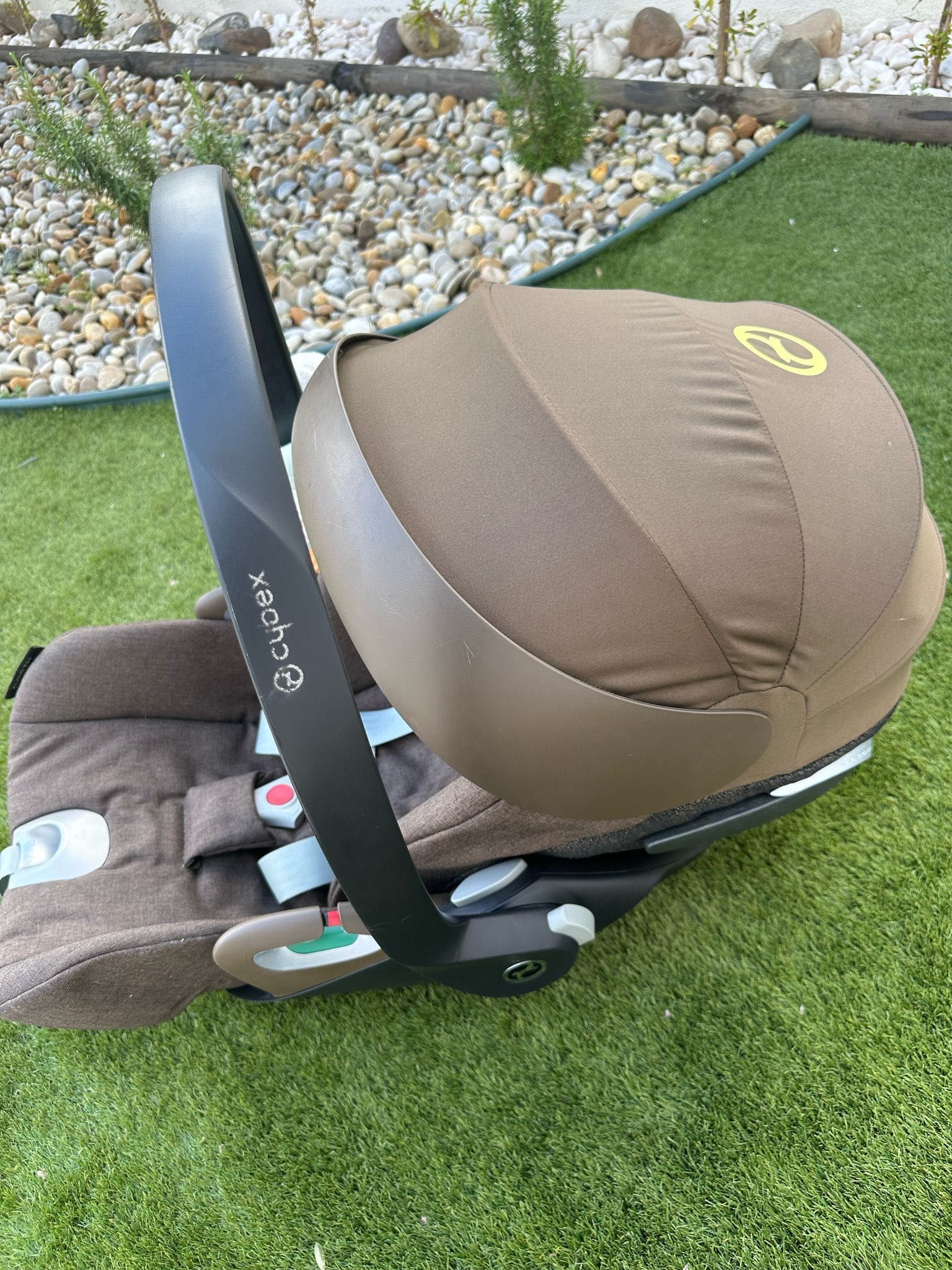 Cybex Cadeira Auto Ovo Cloud Z i-Size Plus Khaki Green + adapatores
