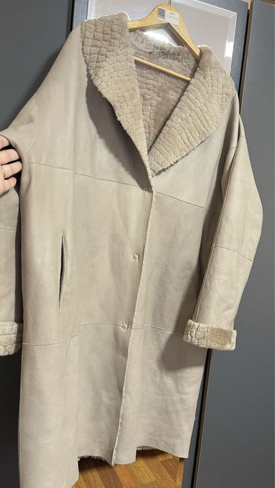 Пальто , натуральна шкіра з хутром , 54-56 р.