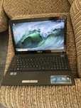 Laptop ASUS X53T 15,6"(cztery rdzenie) Windows 10 pro.