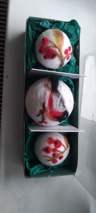 Bombky z welny naturalne