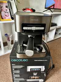 Кавоварка рожкова Cecotec Cumbia Power Espresso 20 Matic