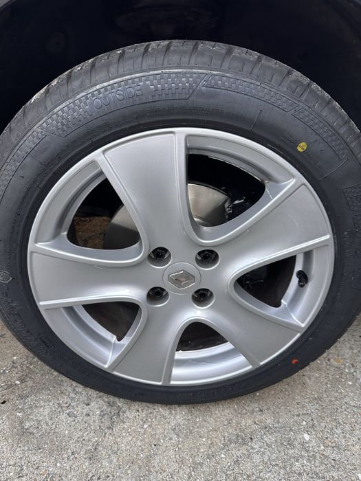 Renault clio 1.5 DCI Desde 134 € Mês