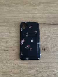 Etui-Case iphone 11 silikonowe kwiatki czarne