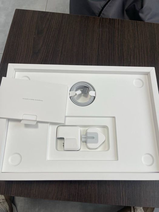 Продам Новий Macbook Air 15 512 gb не активований