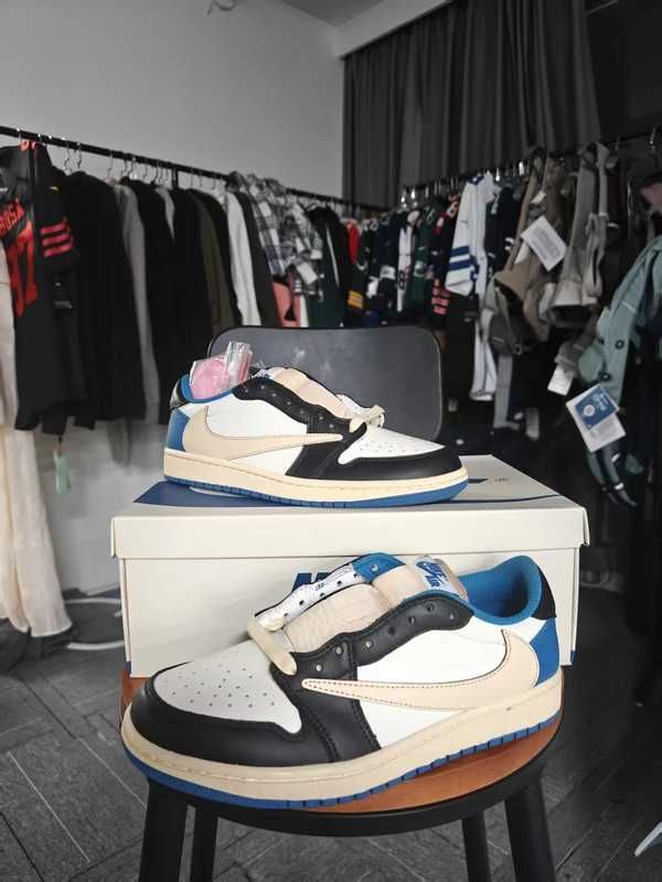 TravisScott\Jordan1*Retro*DamskieNikeAIrniebieski UnisexTrampki.39