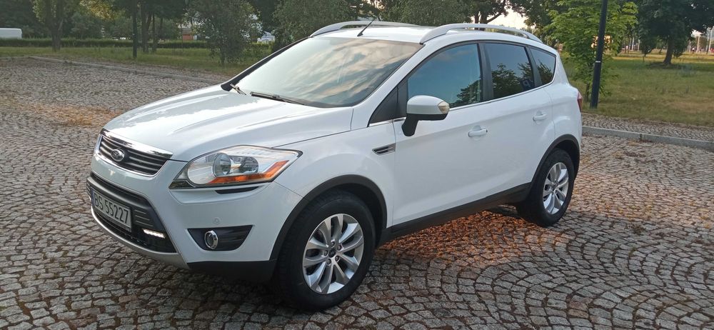 Ford Kuga tylko 128 tyś. przebiegu