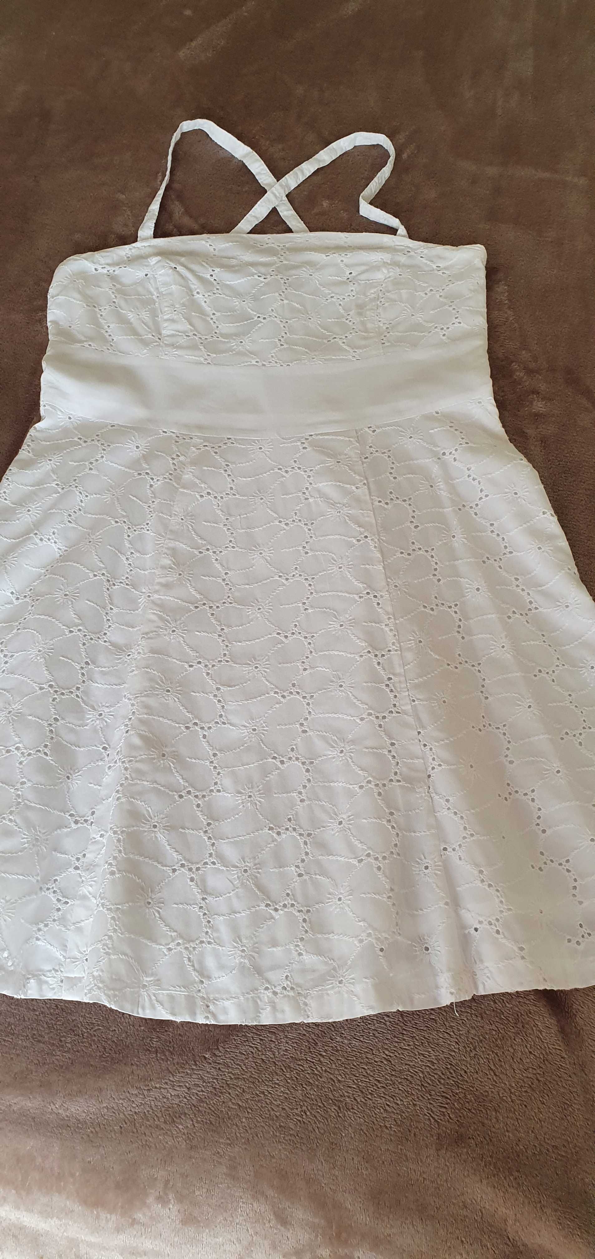 Vestido Branco em Bordado Inglês