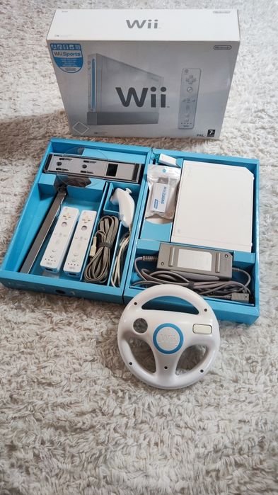 Nintendo Wii + akcesoria + 26 gier!